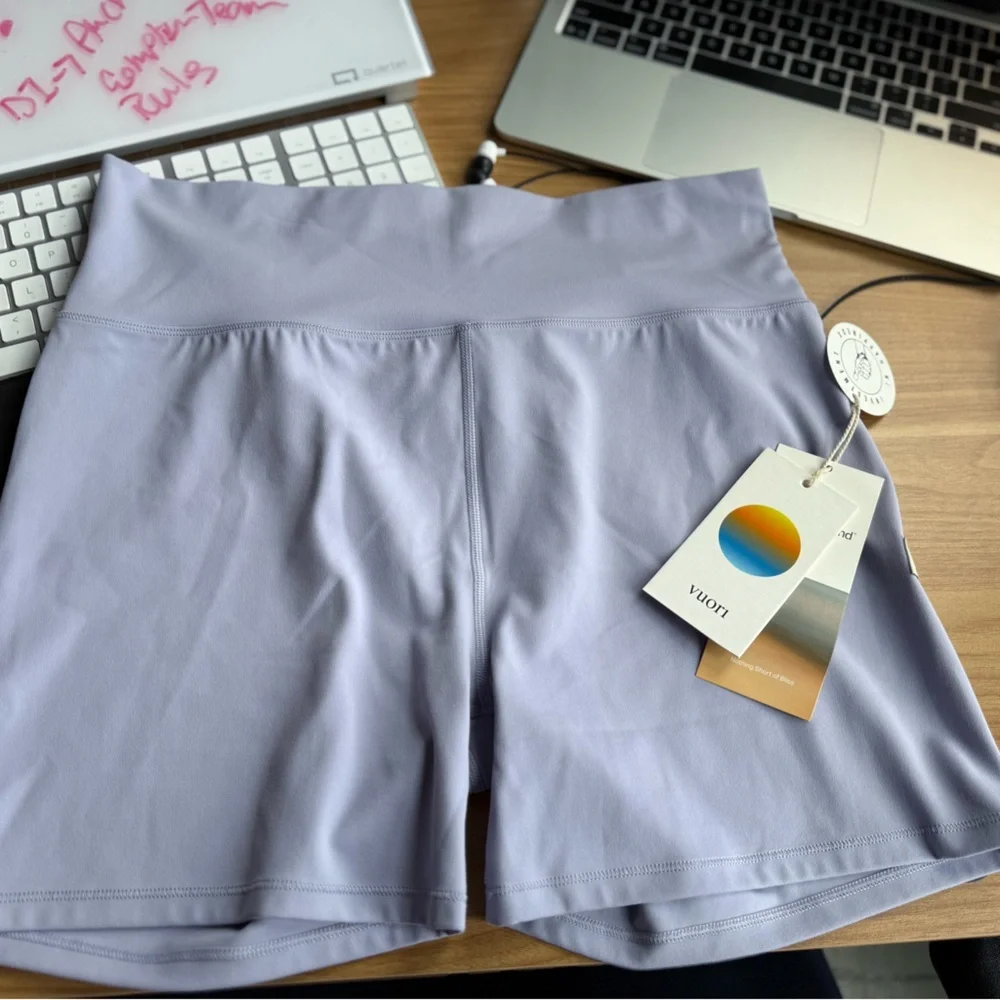 Vuori AllTheFeels™ Short 4" Size XL - Picture 8 of 8
